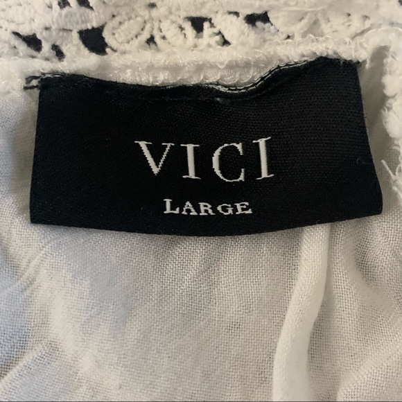 Vici Women’s White Short Sleeve Lace Top Large - Picture 5 of 8
